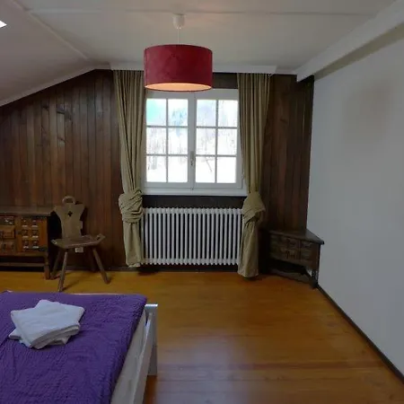 Sleeps 12 Wifi *