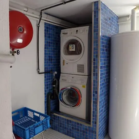 Sleeps 12 Wifi
